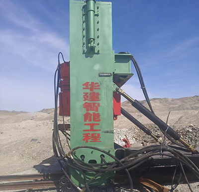 廣西磷礦地面溜井深度188米，直徑φ···