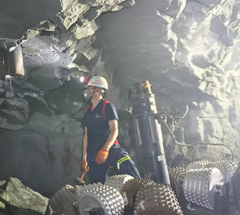 反井鉆機施工安全 成井質量高 性能穩(wěn)定