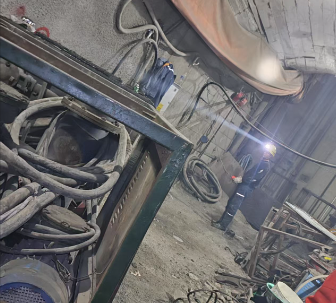 油缸拆卸注意事項